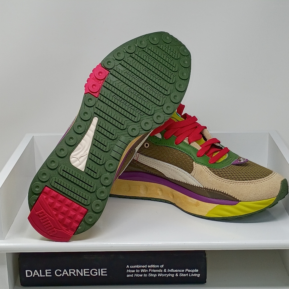 Puma Colorful Sneakers with Red Laces - Picture 3 of 9